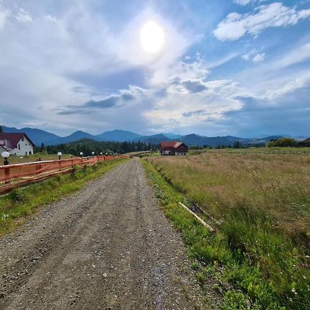 Pensiunea Zana Muntilor Piatra Fantanele Bagian luar foto