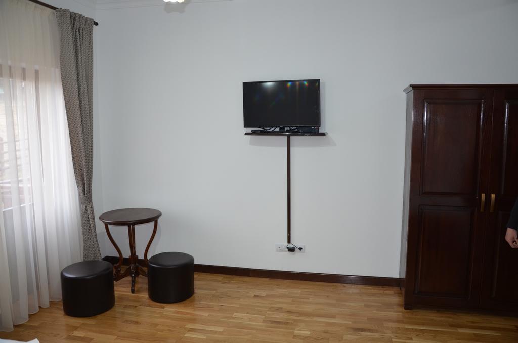 Pensiunea Zana Muntilor Piatra Fantanele Bagian luar foto